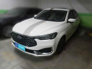 福特福睿斯2021款 1.5L 自動(dòng)鉆石版