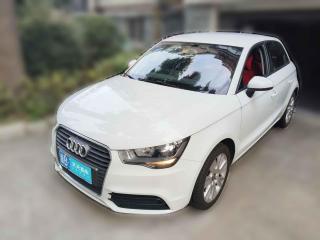 奧迪奧迪A12014款 30 TFSI Sportback時(shí)尚型