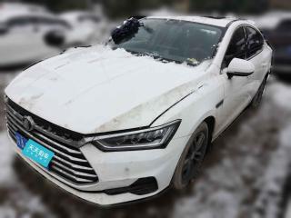 比亞迪秦Pro2018款1.5TI自動智聯鋒動型