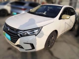 比亞迪秦新能源2017款1.5T尊貴型