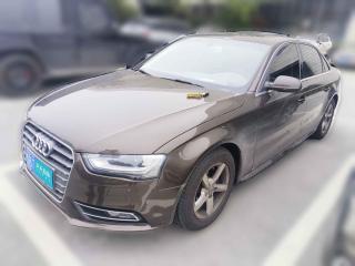 奧迪奧迪A4L2013款 35 TFSI 自動標準型