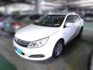 比亞迪速銳2013款1.5L手動尊貴型