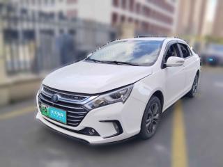 比亞迪秦新能源2018款1.5T智聯(lián)尊貴型