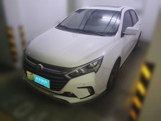 比亞迪秦新能源2017款 1.5T 尊貴型