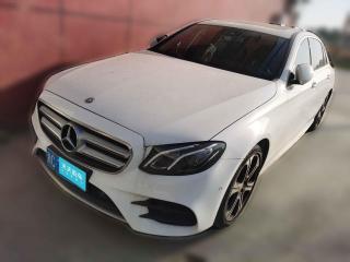 奔驰奔驰E级2016款E300L运动时尚型