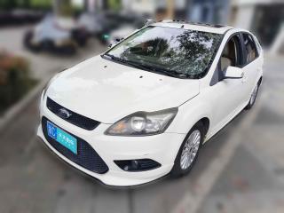 福特?？怂?013款 兩廂經典 1.8L 自動時尚型