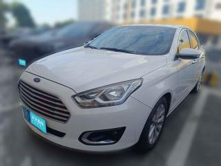 福特福睿斯2015款1.5L自动时尚型