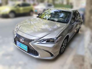 雷克薩斯雷克薩斯ES2018款 200 卓越版 國V