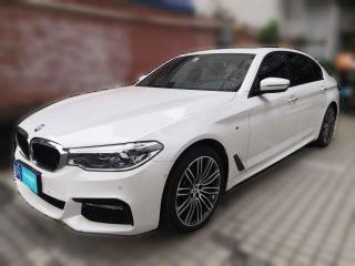 寶馬寶馬5系2018款改款530Li領(lǐng)先型M運(yùn)動(dòng)套裝