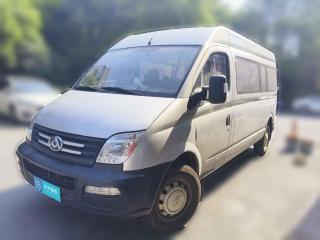 上汽大通MAXUS新途V802019款 2.5T經典款6擋手動傲運通改款長軸中頂7座