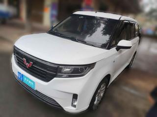 五菱汽車五菱宏光PLUS2019款1.5T手動豪華型7座