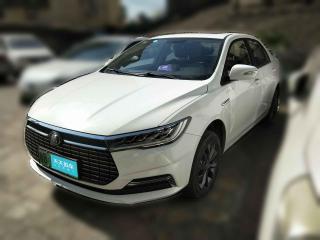 比亞迪秦新能源2021款 出行版