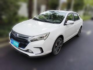 比亚迪秦新能源2015款 1.5T 双冠旗舰Plus版