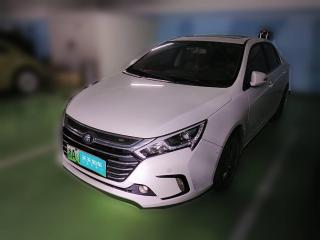 比亚迪秦新能源2017款 1.5T 尊贵型