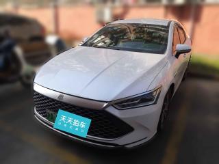 比亞迪秦PLUS2021款DM-i55KM尊貴型