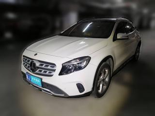 奔驰奔驰GLA2017款 GLA 200 动感型