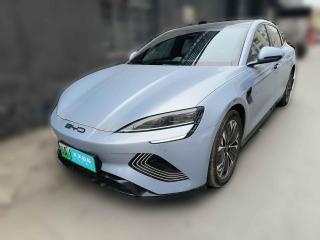 比亚迪海豹2022款 550km 标准续航后驱版尊贵型