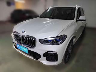 寶馬寶馬X52019款xDrive40iM運(yùn)動套裝