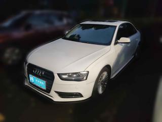 奥迪奥迪A4L2015款35TFSI自动舒适型