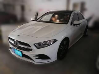 奔馳奔馳A級(jí)2019款 A 180 L 運(yùn)動(dòng)轎車