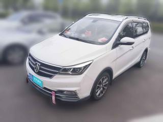 寶駿寶駿7302017款 1.5T 手動尊享型 7座