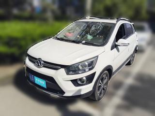 北京汽車紳寶X252017款 1.5L 自動(dòng)精英導(dǎo)航版