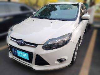 福特?？怂?012款兩廂2.0L手動豪華運動型