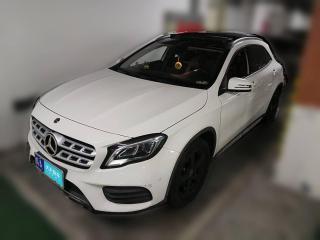 奔驰奔驰GLA2019款 GLA 200 时尚型