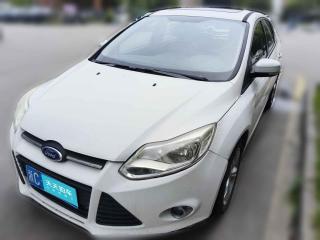 福特福克斯2012款 三厢 1.6L 自动风尚型