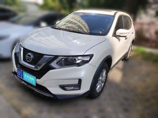 日产奇骏2019款2.0LCVT舒适版2WD