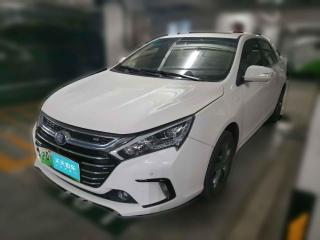 比亞迪秦新能源2017款1.5T尊貴型