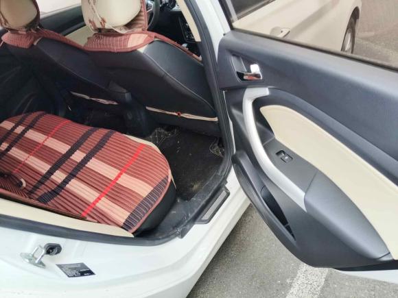 [常州·豫G] 二手长安悦翔V72015款 1.6L 自动乐享型 国IV