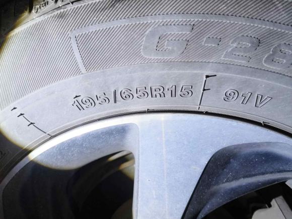 [深圳·粤B] 二手丰田雷凌2017款 改款双擎 1.8H GS E-CVT精英天窗版 国VI