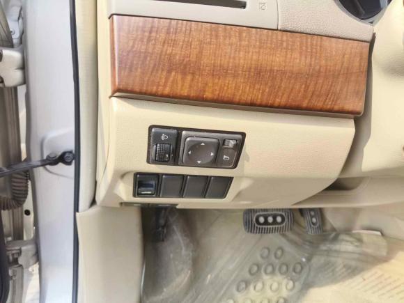 [青岛·鲁E] 二手日产轩逸2009款 1.6XL 自动豪华天窗版