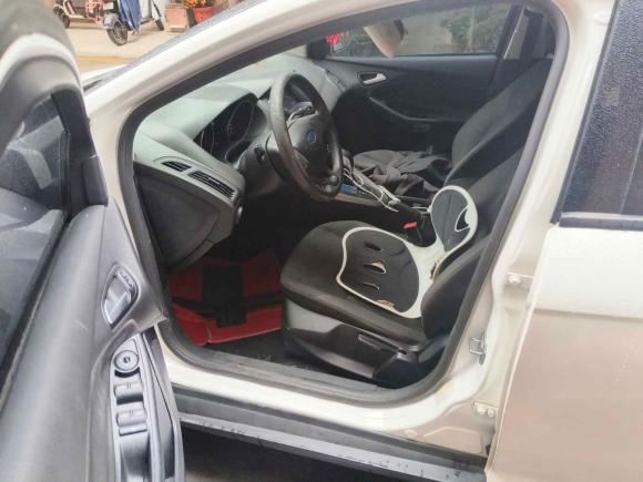 [广州·粤S] 二手福特福克斯2015款 两厢 1.6L 自动舒适型