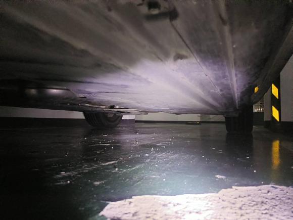 [深圳·粤B] 二手奔驰奔驰E级2017款 E 300 L 运动时尚型