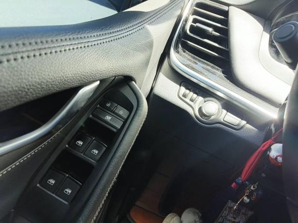 [上海·沪F] 二手上汽大通MAXUS大通G202020款 2.0T 柴油自动豪华行政版