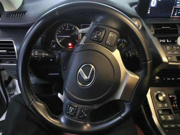 [上海·沪F] 二手雷克萨斯雷克萨斯NX2020款 200 前驱 锋逸版 国VI