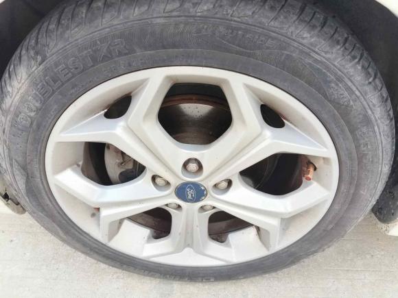 [上海·皖P] 二手福特福克斯2012款 两厢 2.0L 自动豪华运动型