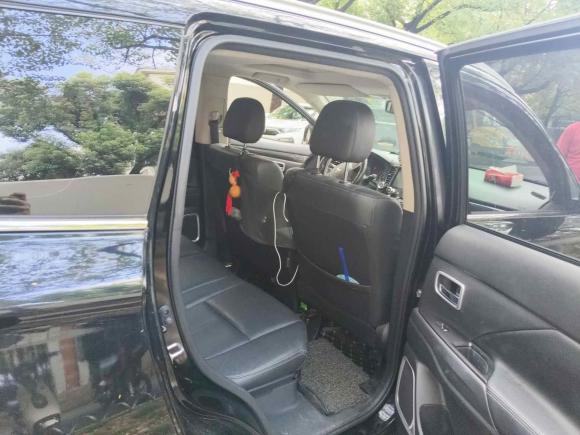 [上海·鄂E] 二手三菱欧蓝德2018款 2.0L 两驱荣耀版 5座