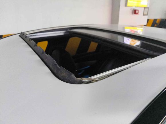 [济南·鲁A] 二手奔驰奔驰C级2017款 改款 C 200 运动版