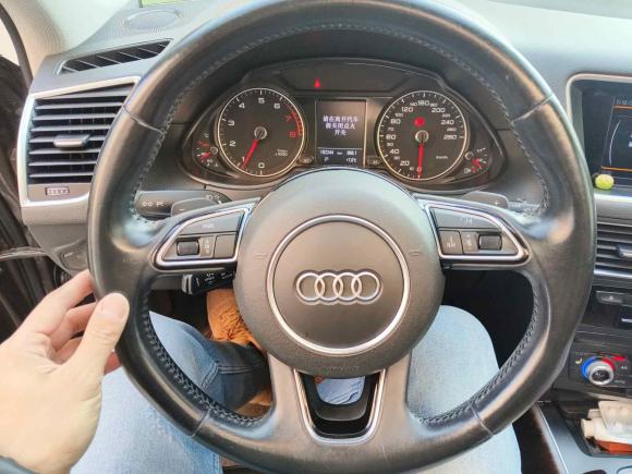 [无锡·苏B] 二手奥迪奥迪Q52017款 40 TFSI 舒适型