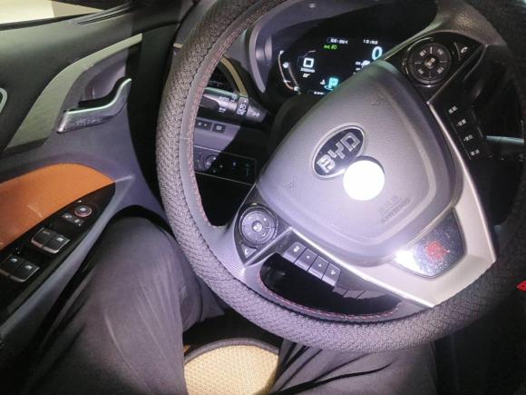 [上海·沪G] 二手比亚迪秦新能源2015款 1.5T 双冠旗舰Plus版