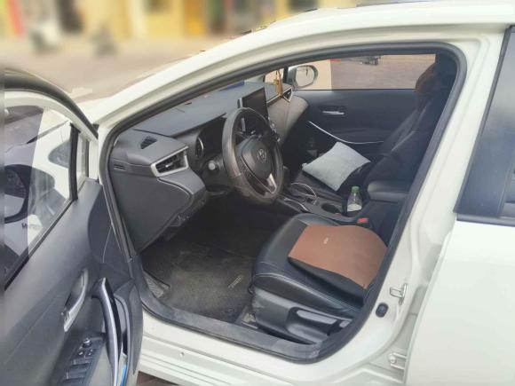 [济南·鲁A] 二手丰田卡罗拉2021款 双擎 1.8L E-CVT精英版