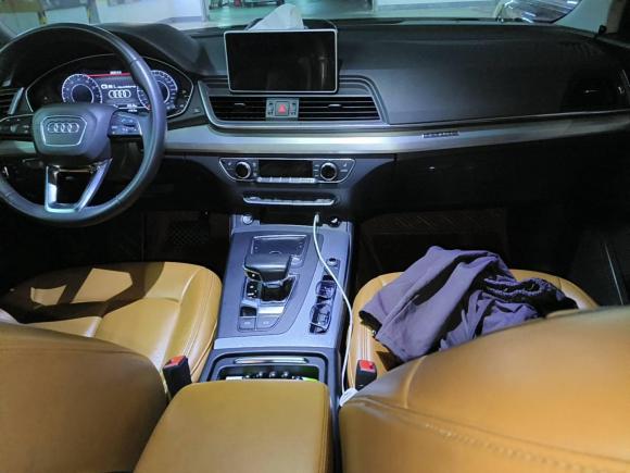 [佛山·粤E] 二手奥迪奥迪Q5L2018款 40 TFSI 荣享时尚型 国V