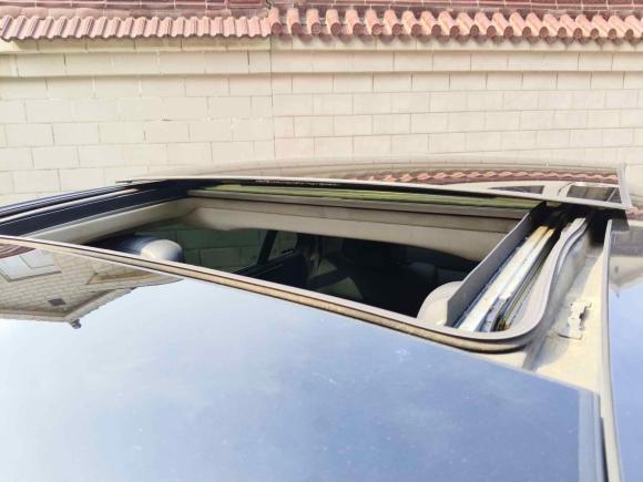 [无锡·苏B] 二手奔驰奔驰E级2012款 E 300 L 时尚豪华型