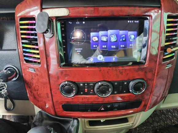 [上海·沪F] 二手奔驰凌特2012款 2.1T尊旅 中轴版