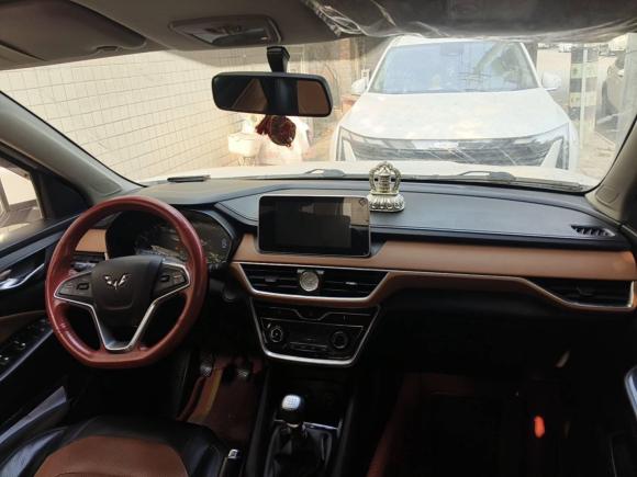 [成都·川V] 二手五菱汽车五菱宏光S32019款 1.5L 手动豪华型 国VI