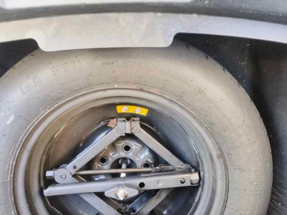 [上海·皖M] 二手Jeep指南者2012款 2.0L 两驱运动版