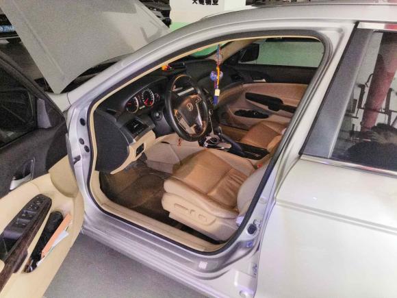 [深圳·粤B] 二手本田雅阁2008款 2.4L EXL Navi